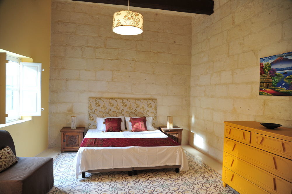 The Stonehouse Bed and Breakfast Saint Julian's Eksteriør billede